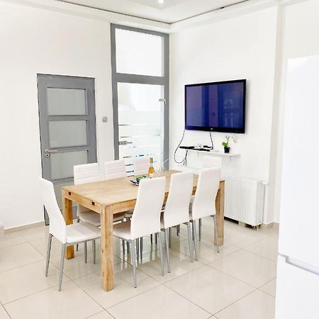 Luxury Apartment In The Centre Ac Parking Garden بودابست المظهر الخارجي الصورة