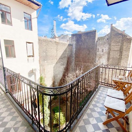 Luxury Apartment In The Centre Ac Parking Garden بودابست المظهر الخارجي الصورة