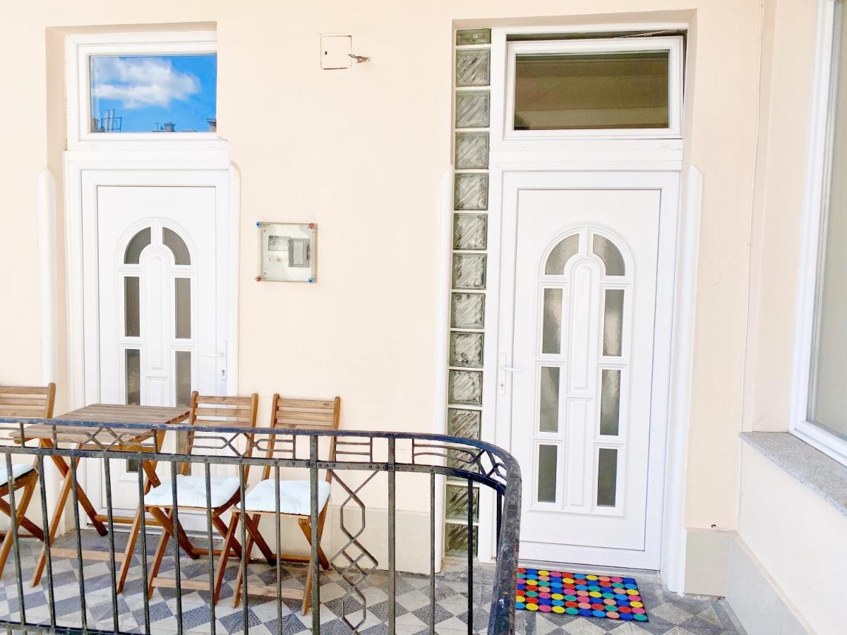 Luxury Apartment In The Centre Ac Parking Garden بودابست المظهر الخارجي الصورة